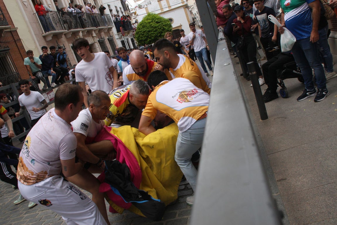 La brutal cogida en el Toro de Cuerda de Carcabuey, en imágenes