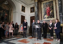 El deán, el arzobispo de Toledo, el alcalde, la delegada del Gobierno y la viceconsejera de Cultura, junto a Stenn Heidemann, en la apertura de la exposición