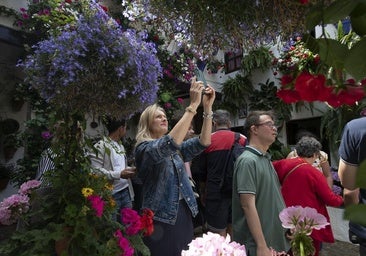 Los abarrotados Patios de Córdoba el primer sábado del concurso