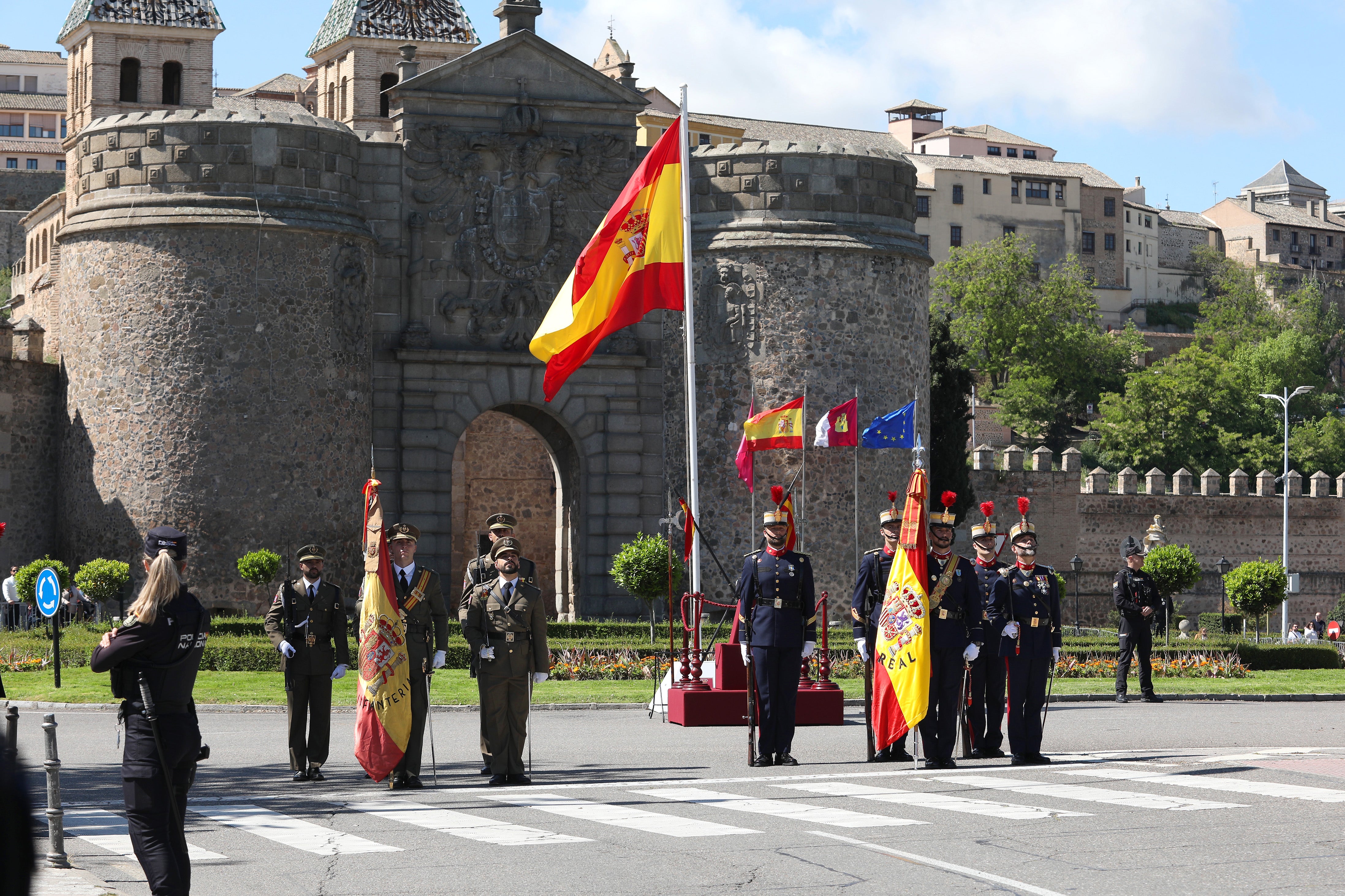 Las imágenes de la despedida de la Guardia Real de Toledo