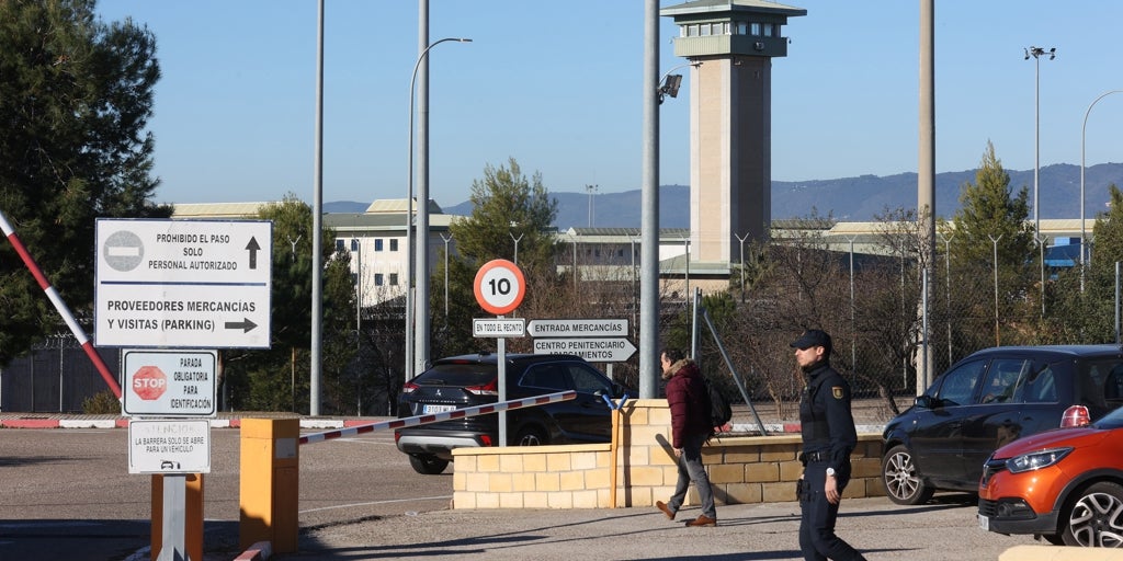 La subida de agresiones a funcionarios convierte en un polvorín la prisión de Córdoba