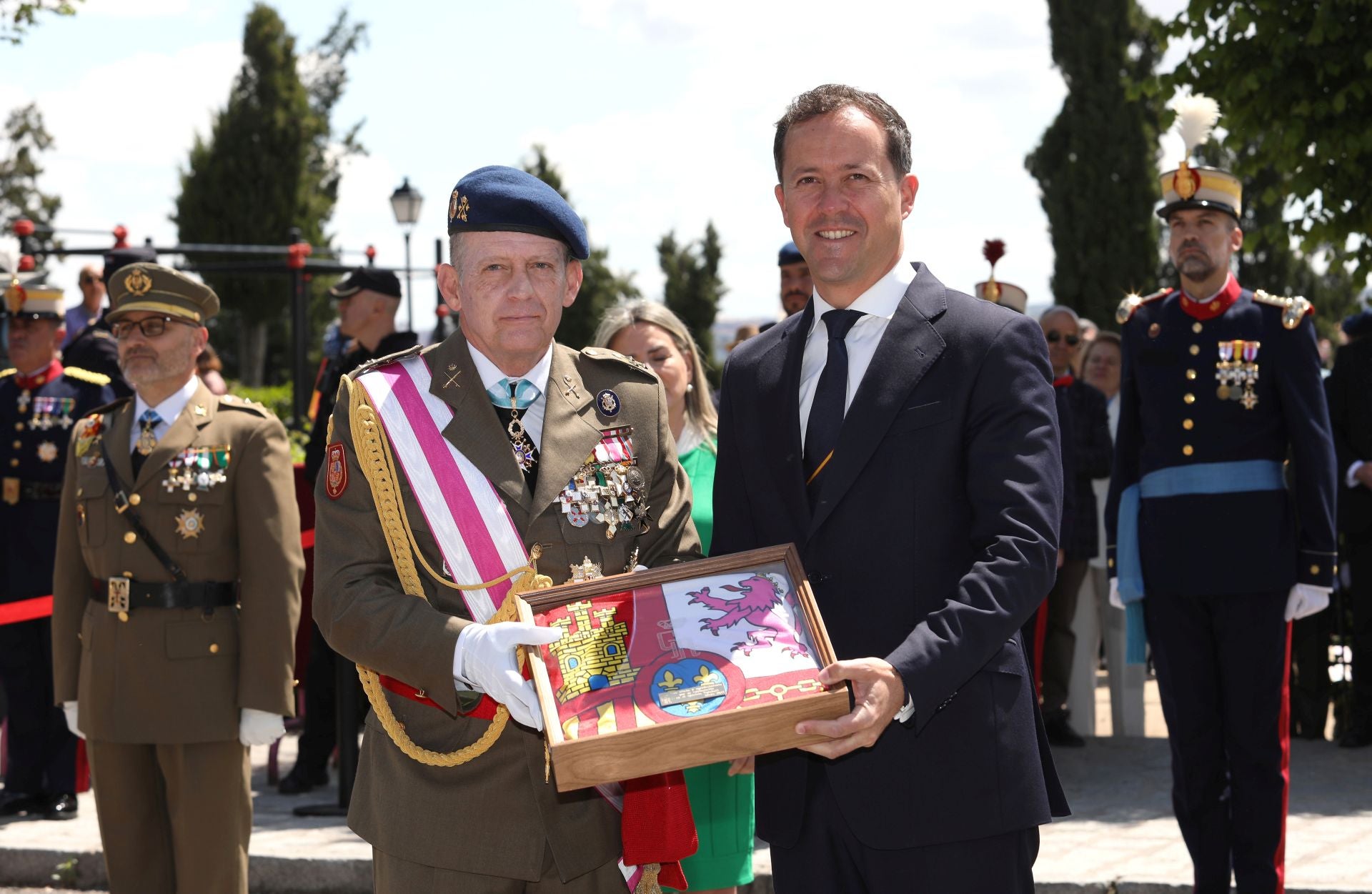 Las imágenes de la despedida de la Guardia Real de Toledo