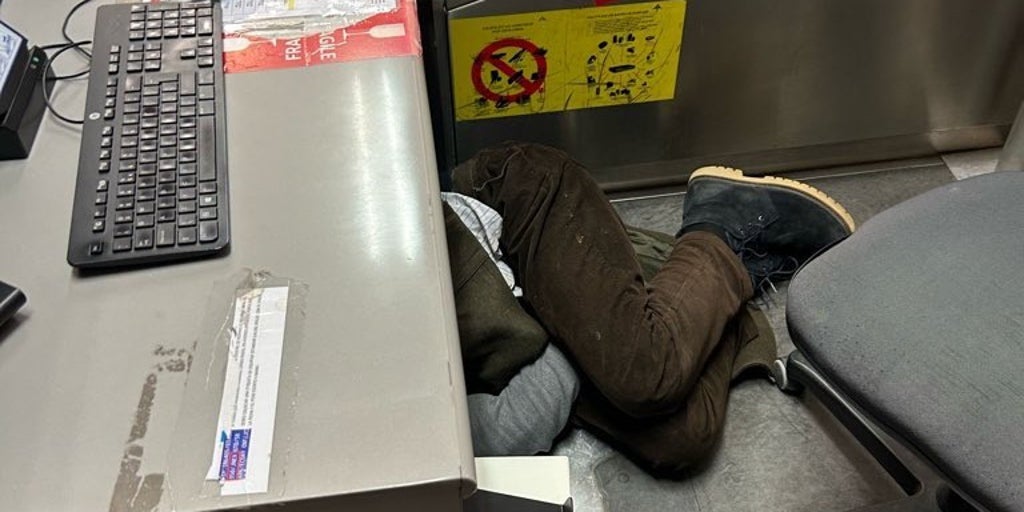 Un albergue enquistado en la T4 de Barajas: robos, sexo en lavabos y chinches