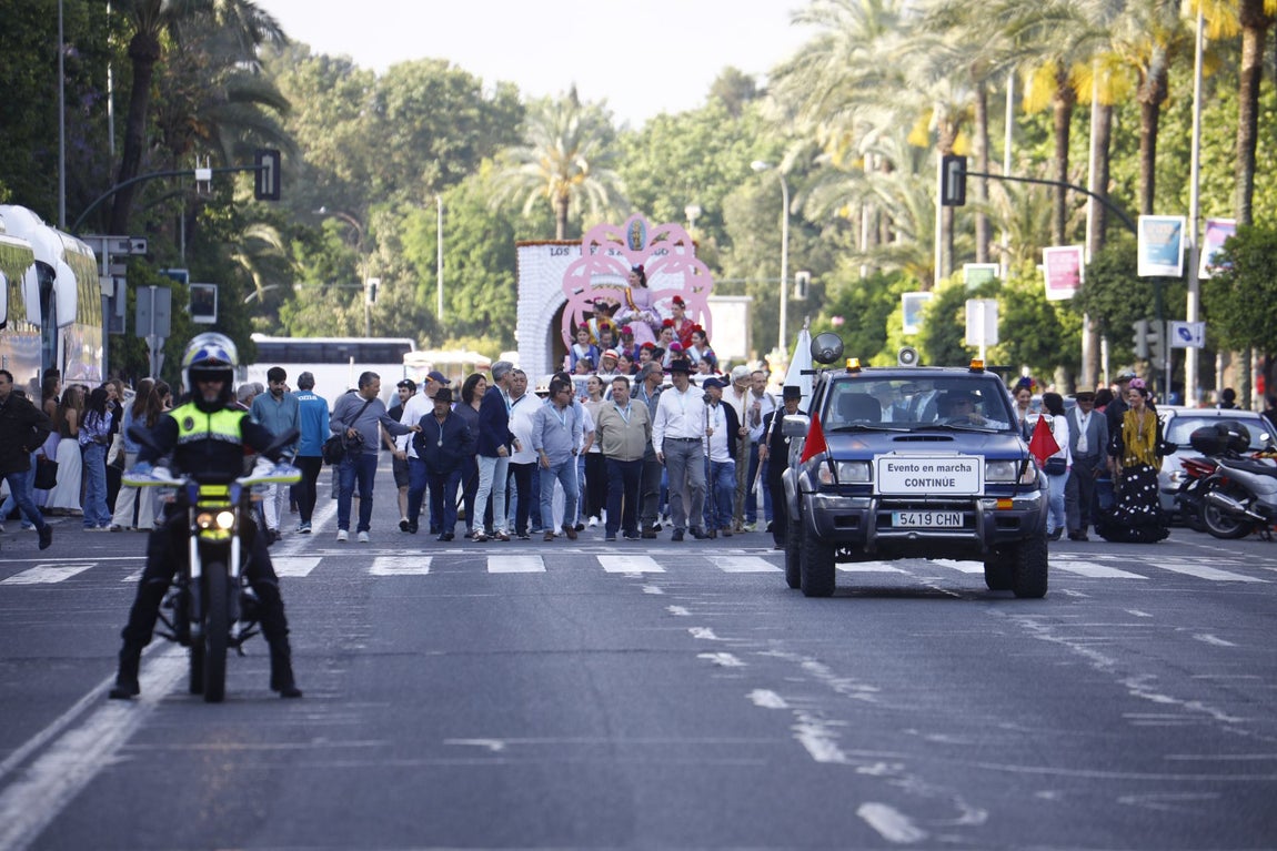 La colorida romería de la Virgen de Linares de Córdoba, en imágenes