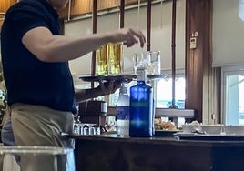 El gesto que irritó a un camarero y al dueño del bar: «Es una falta de respeto en España»