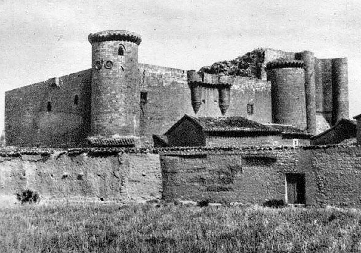 Vista antigua del Castillo de los Sarmiento
