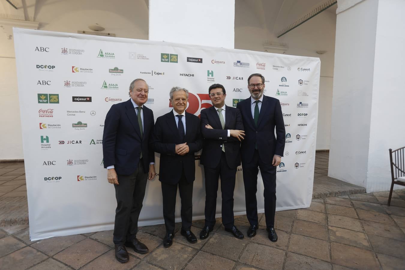 Los asistentes a la celebración del 25 aniversario de ABC Córdoba, en imágenes