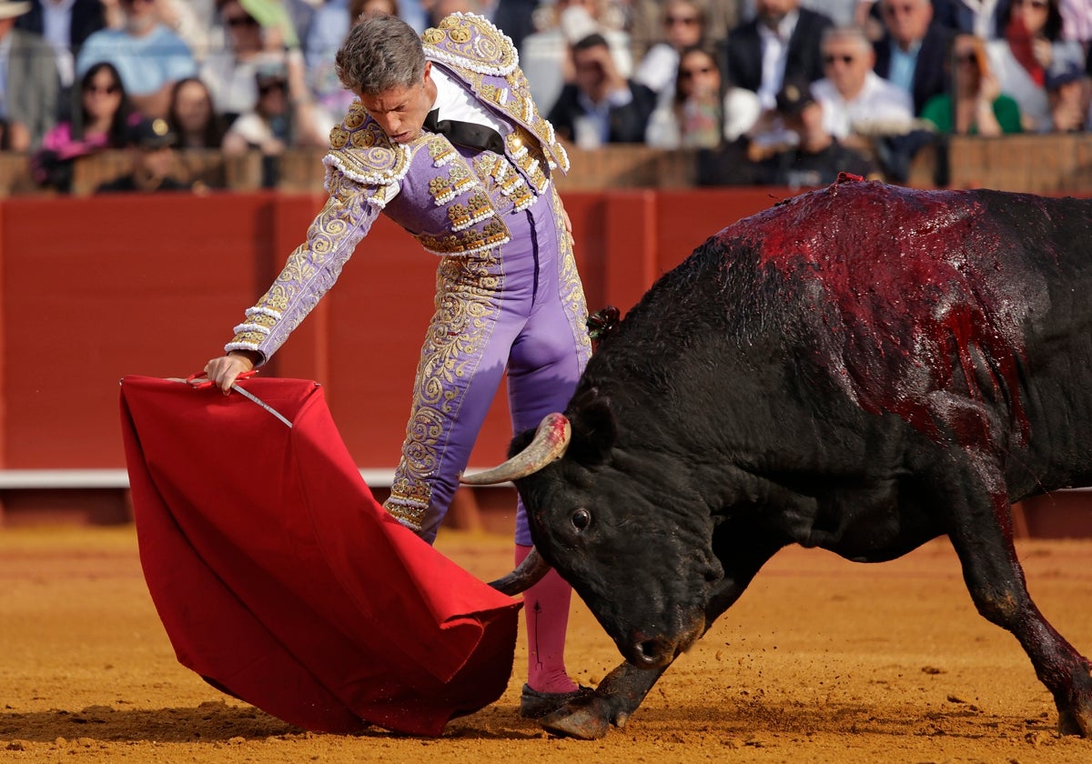 Manuel Escribano en la corrida de los Miura del domingo de farolillos