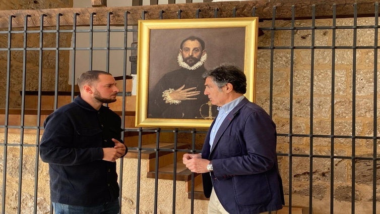 El Prado instala una réplica de la obra 'El Caballero de la mano en el pecho' en la plaza mayor de Letur