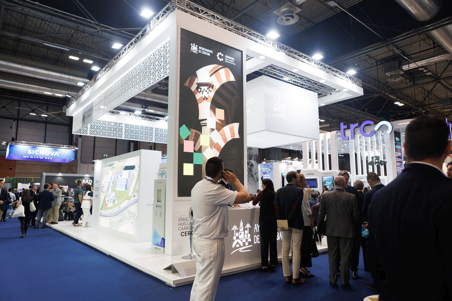 La intensa jornada de Córdoba en la Feria Internacional de Defensa, en imágenes