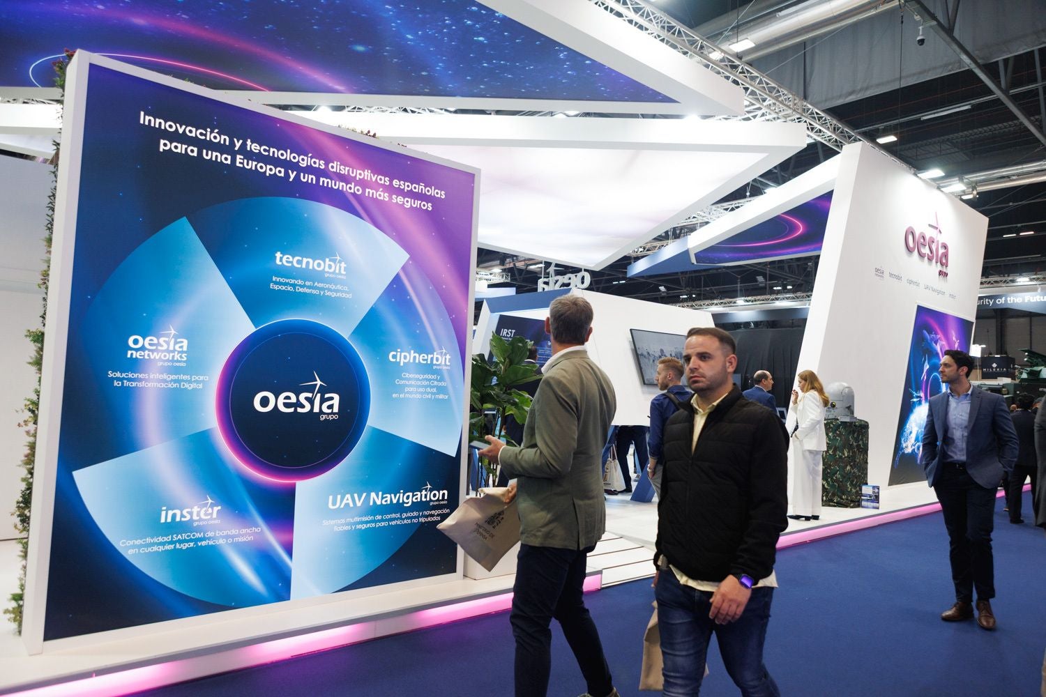 La intensa jornada de Córdoba en la Feria Internacional de Defensa, en imágenes