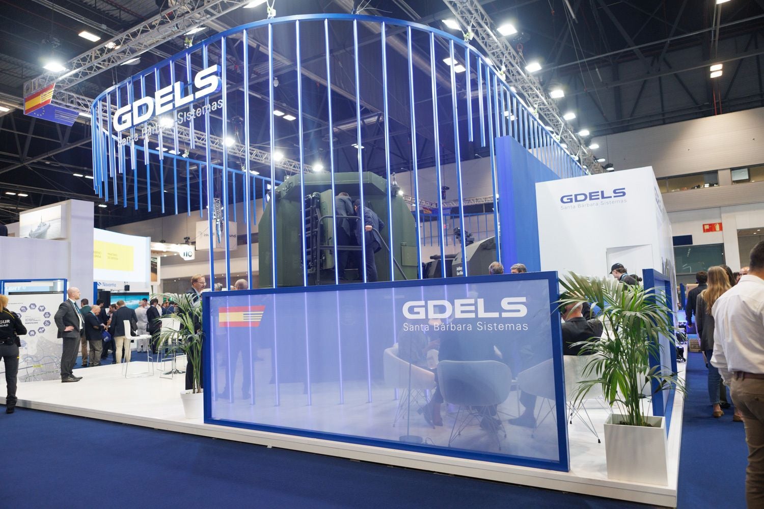 La intensa jornada de Córdoba en la Feria Internacional de Defensa, en imágenes