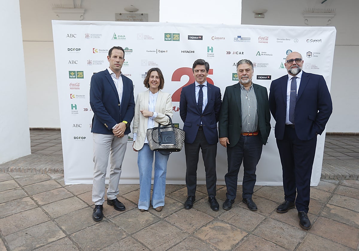 Miguel Ángel rey, Mercedes Medina, Javier Carrero, Pedro Sánchez y Manuel Serrano