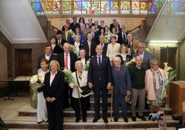 El Ayuntamiento de León rinde homenaje a una quincena de parejas que celebran sus Bodas de Oro y de Diamante