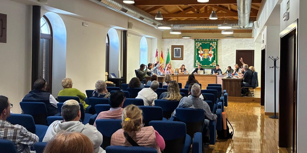 El PP de Méntrida exige la dimisión del alcalde tras perder la cuestión de confianza vinculada a los presupuestos