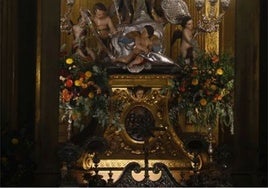 La peana de San Rafael de Córdoba, preparada para viajar al IAPH, donde se restaurará