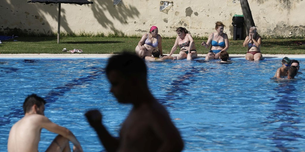 Las piscinas de la Fuensanta y calle Marbella en Córdoba abrirán el 5 de junio