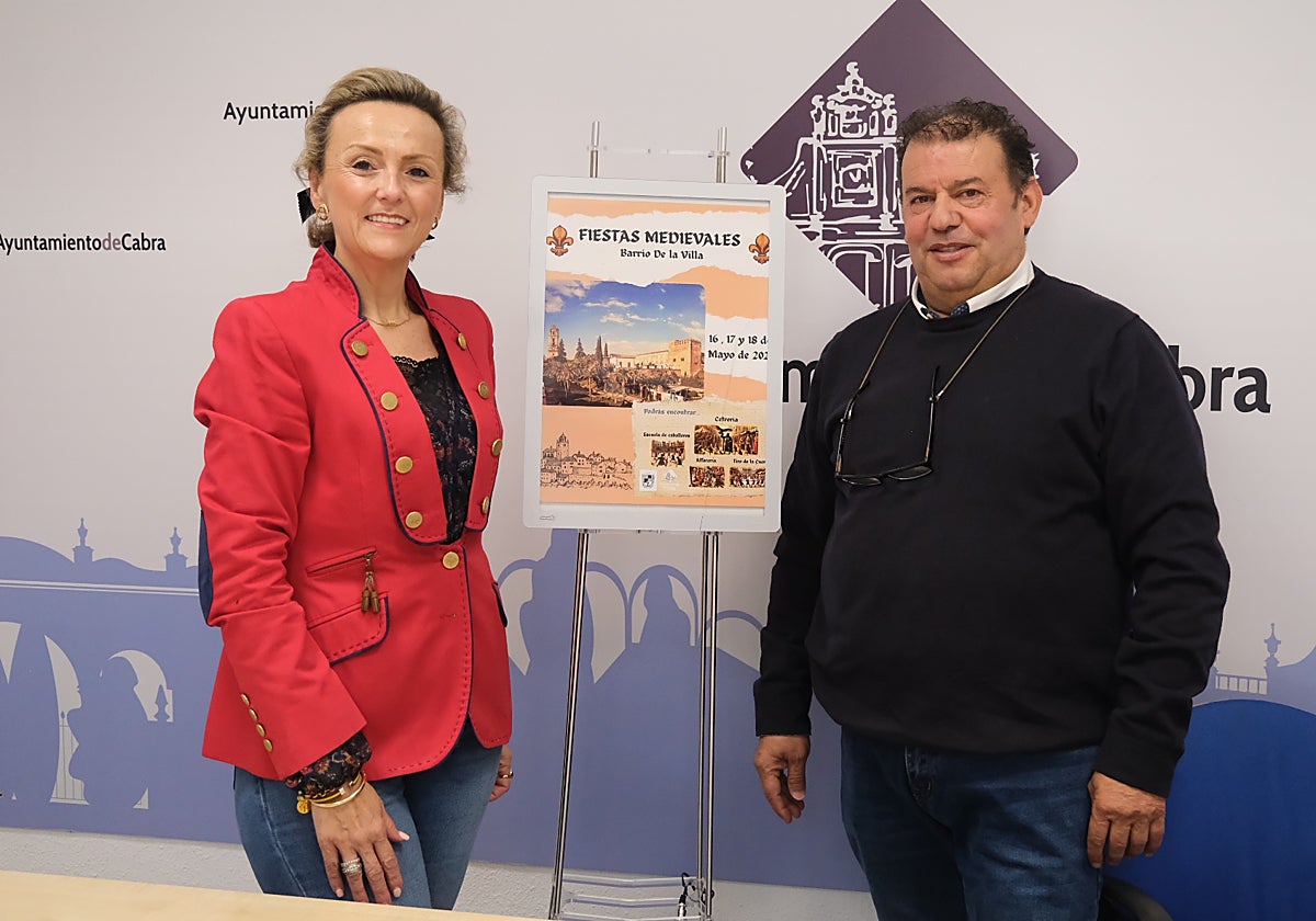 Los concejales Rosi Lama y Manuel Mellado, en la presentación de los actos, esta mañana