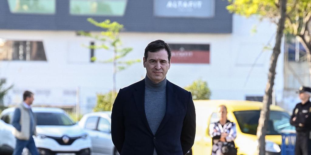 Las acusaciones piden tres años de cárcel para el hermano de Sánchez por su «nombramiento ilegal» en la Diputación de Badajoz