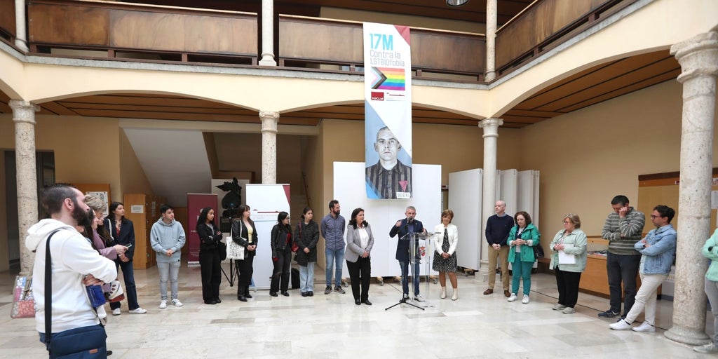 El rostro de un preso homosexual en el régimen nazi reivindica el Día Internacional contra la LGTBIQfobia