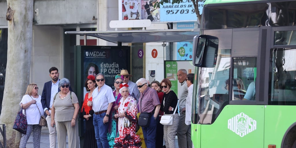 Los viajeros del transporte por carretera de la provincia tendrán una parada en la Feria de Córdoba los fines de semana