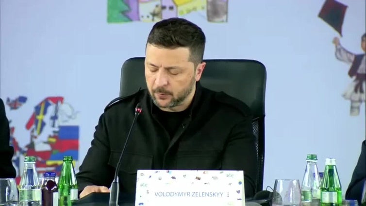 Zelenski pide sanciones contra Rusia si no acepta un alto el fuego en Estambul