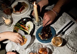 Alení, la nueva terraza en Poble-sec para compartir la deliciosa gastronomía turca