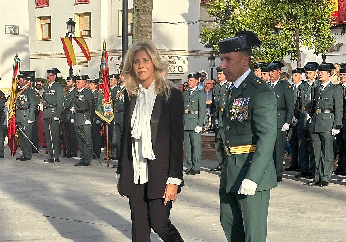 La subdelegada del Gobierno en Huelva, María José Rico, en los actos del 180 aniversario de la fundación del Instiuto Armado