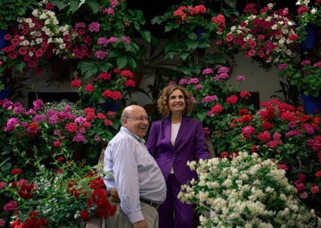 Imagen secundaria 1 - Visitas de personajes conocidos como el presidente Pedro Sánchez, la vicepresidenta María Jesús Montero o Paloma Cuevas en imágenes de archivo