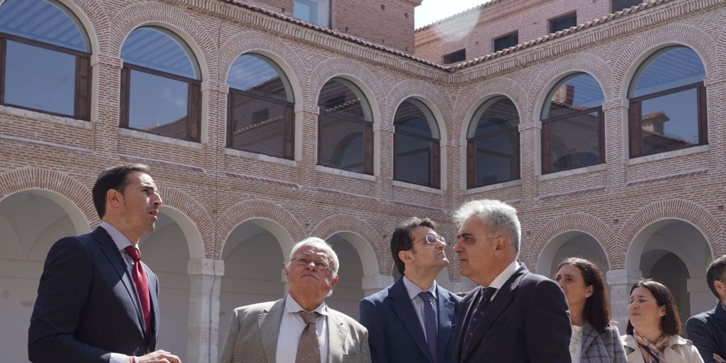 Renfe enmascara la supresión de frecuencias al 'vender' sus ajustes