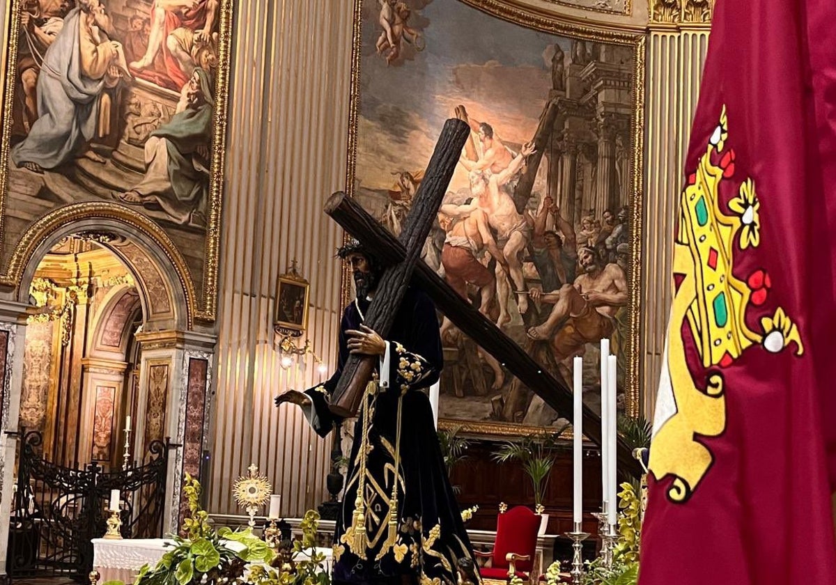 Nuestro Padre Jesús Nazareno ya se encuentra en Basílica di Sant'Andrea della Valle