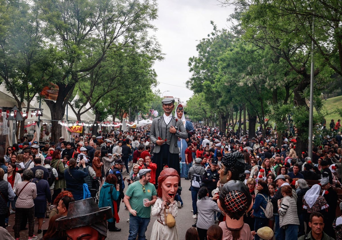 La pradera, llena de madrileños durante la jornada del 15 de mayo