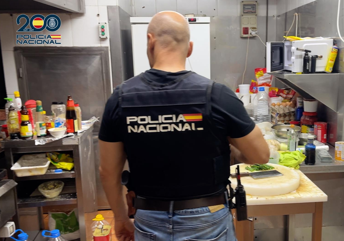 El casino operaba entre basura y escombros