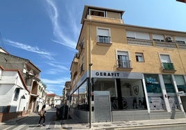 El edificio de Cúllar Vega donde se han producido los hechos