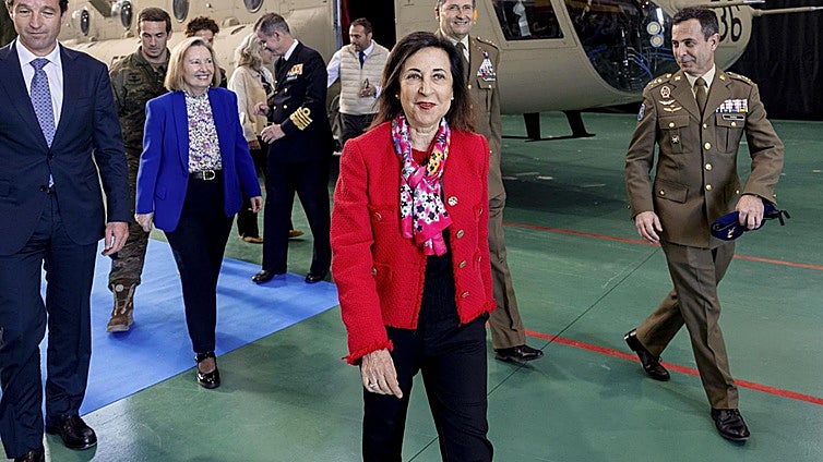 El Gobierno permite las 'puertas giratorias' a decenas de jefes militares