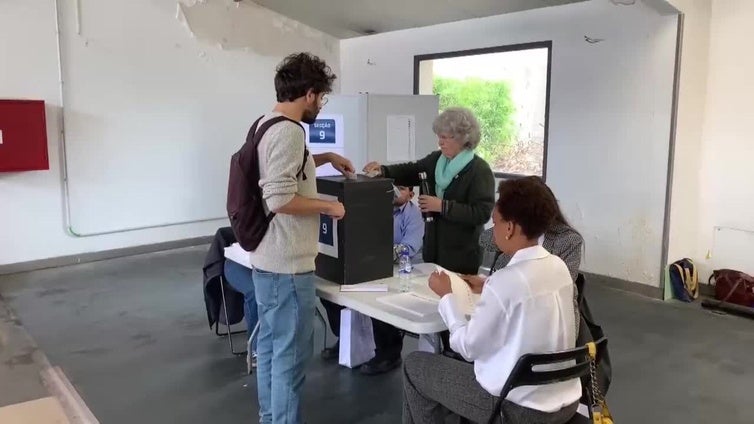 Portugueses acuden a las urnas sin perspectiva de cambios