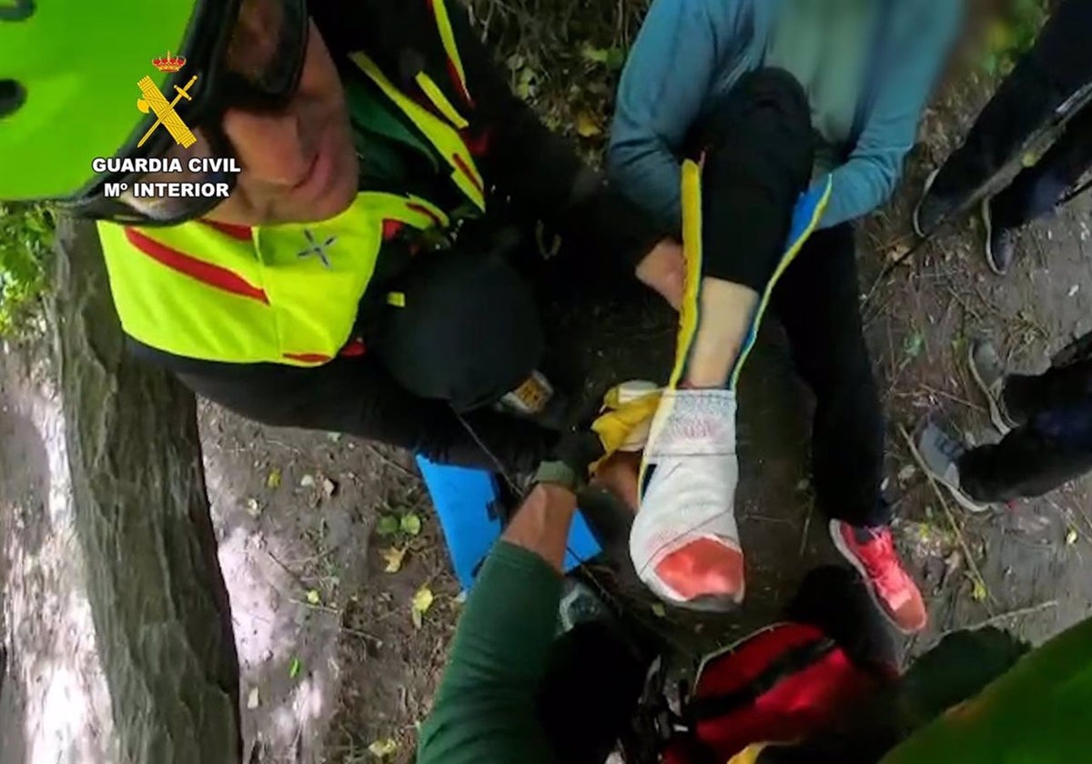Uno de los rescates se ha realizado en una zona poco accesible del río Monachil