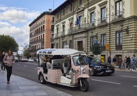 El Ayuntamiento de Madrid impone 148 multas a los 'tuk tuk' con hasta 200 euros de sanción