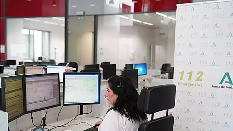 Hallado muerto un hombre bajo una moto en Peal de Becerro