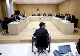 La falsedad de la adenda y los contratos fraudulentos con empresas de Jesús León, claves para las acusaciones del 'caso saqueo del Córdoba CF'