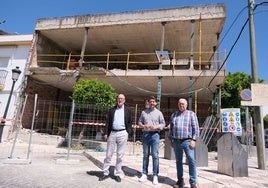 El Ayuntamiento de Cabra inicia las obras del centro cívico de la barriada Virgen de la Sierra