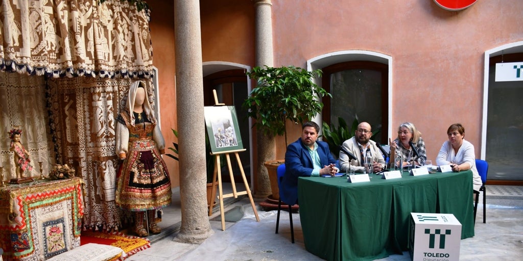 Corpus christi de lagartera, un museo al aire libre