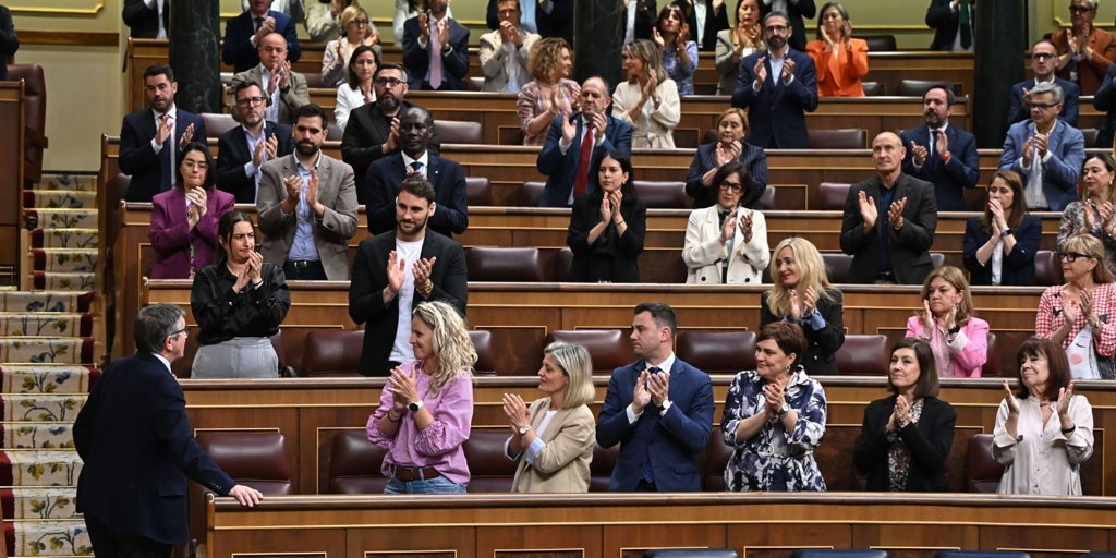 El congreso inicia la reforma para poder retirar credenciales de prensa con el rechazo de pp y vox