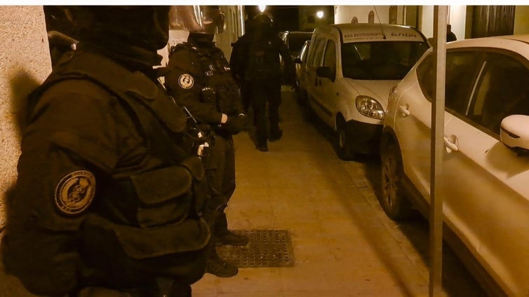 La Guardia Civil detiene a once narcotraficantes en la provincia de Cádiz