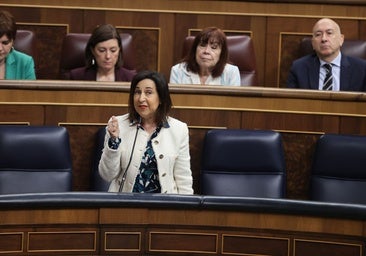 La ministra de Defensa, Margarita Robles, en el Congreso de los Diputados.