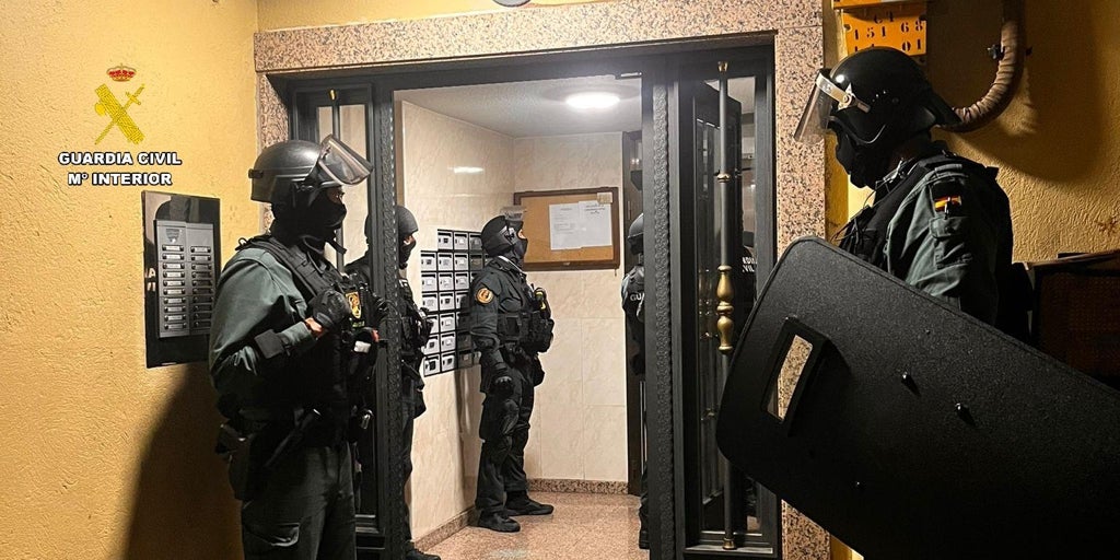 Localizan cinco armas de fuego en una vivienda en la que se realizaron tres disparos