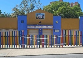 Se desprende el falso techo de una guardería en Huelva, aunque no provoca heridos
