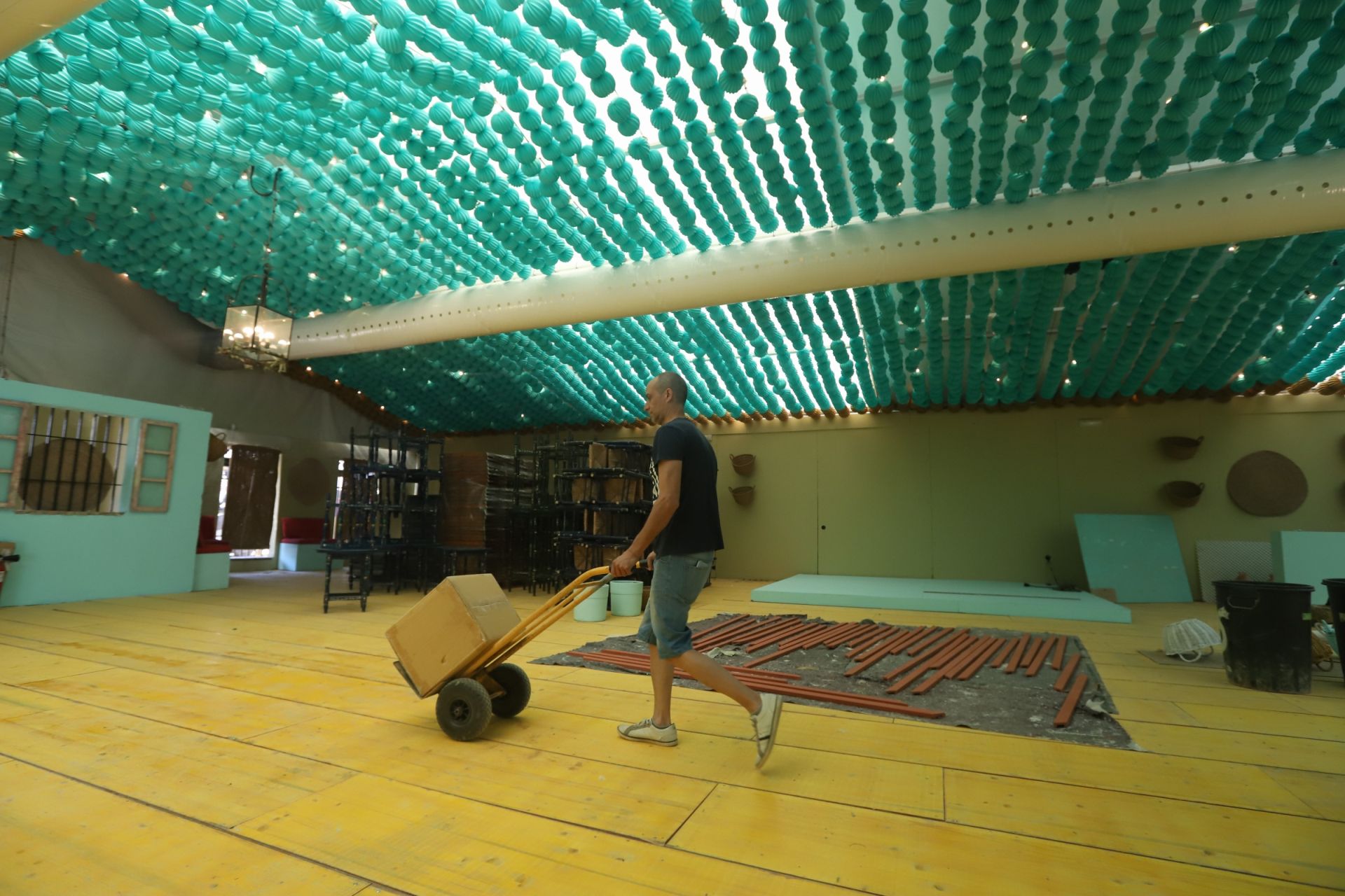 Los últimos preparativos de la Feria de Córdoba 2025, en imágenes