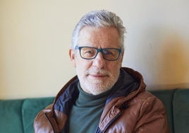 Javier Ares en un momento de la entrevista