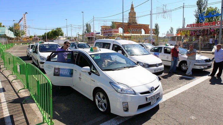 Consejos para coger un taxi en la Feria de Córdoba 2025